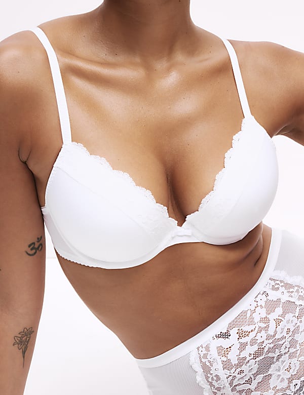 Lace Padded Plunge Wired Bra