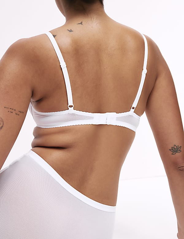 Lace Padded Plunge Wired Bra