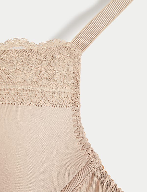 Lace Trim Padded Full Cup Bra