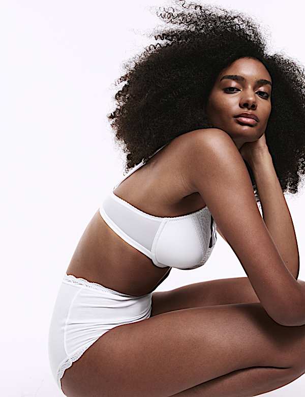 Lace Trim Padded Full Cup Bra