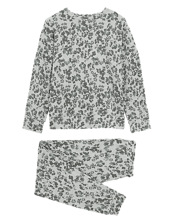 Flexifit™ Animal Print Lounge Set