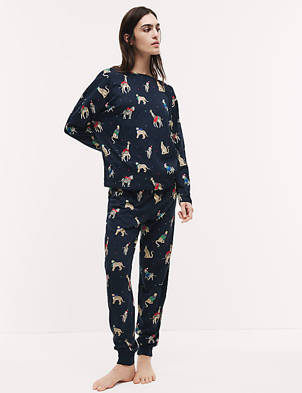 Schlafanzugset für Damen im Familienlook mit Tiermuster zu Weihnachten - AT