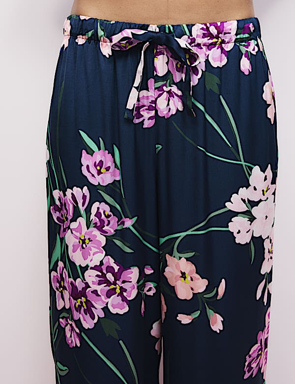 The Floral Print Pyjama Set - US