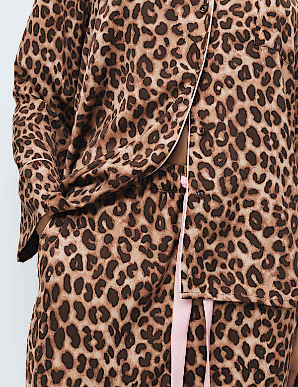 Dream Satin&trade; Animal Print Revere Pyjama Set - LT