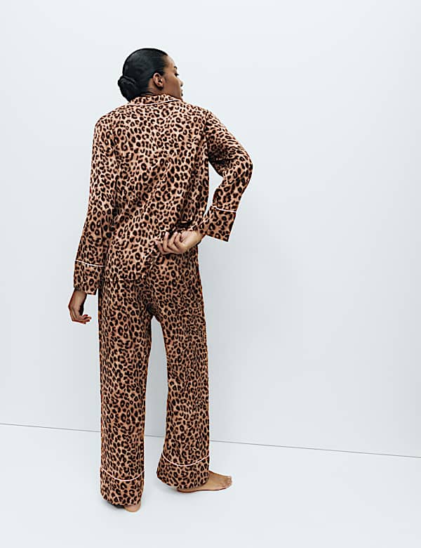 Dream Satin&trade; Animal Print Revere Pyjama Set - LT