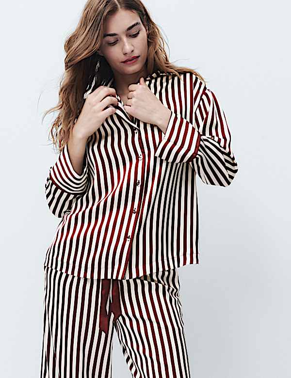 Pijama de rayas con solapa Dream Satin&trade; - US