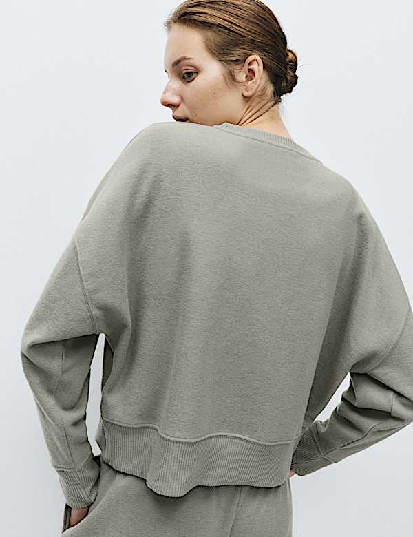 Cosy Lounge Sweatshirt - JE