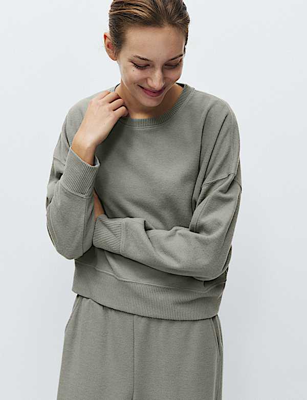 Cosy Lounge Sweatshirt - JE