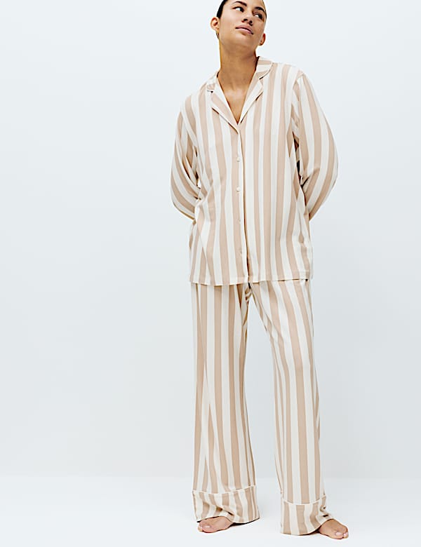 Soft Touch Printed Revere Pyjama Set