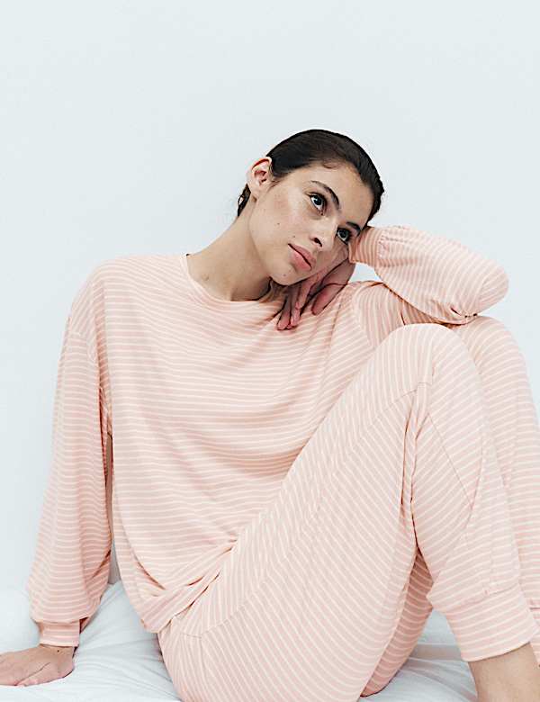 Cosy Knit Printed Cuffed Pyjama Set