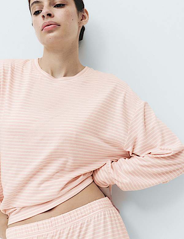 Cosy Knit Printed Cuffed Pyjama Set