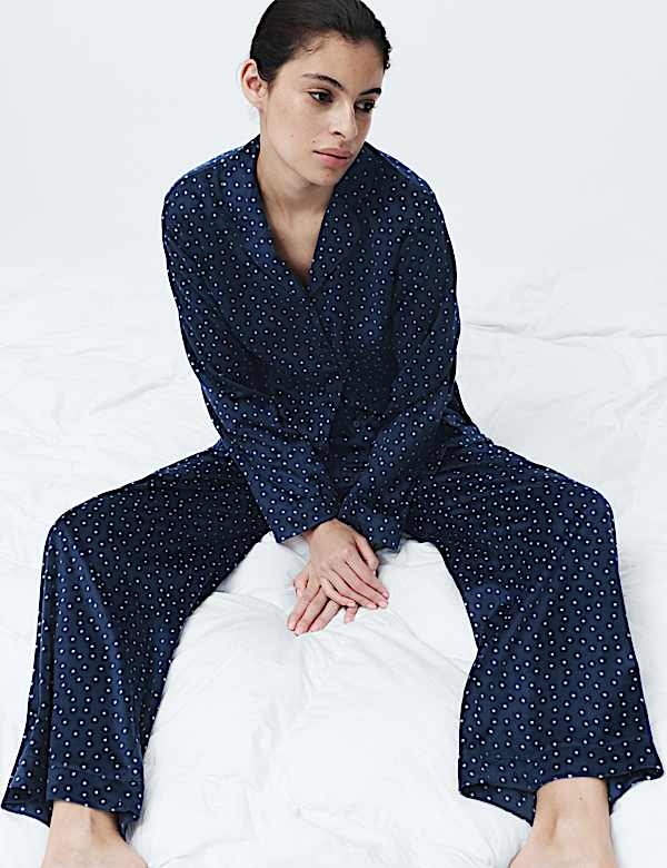 Fleece Printed Revere Pyjama Set - IT