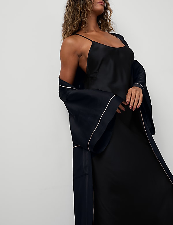 Robe style kimono en satin à bordure passepoilée - CA