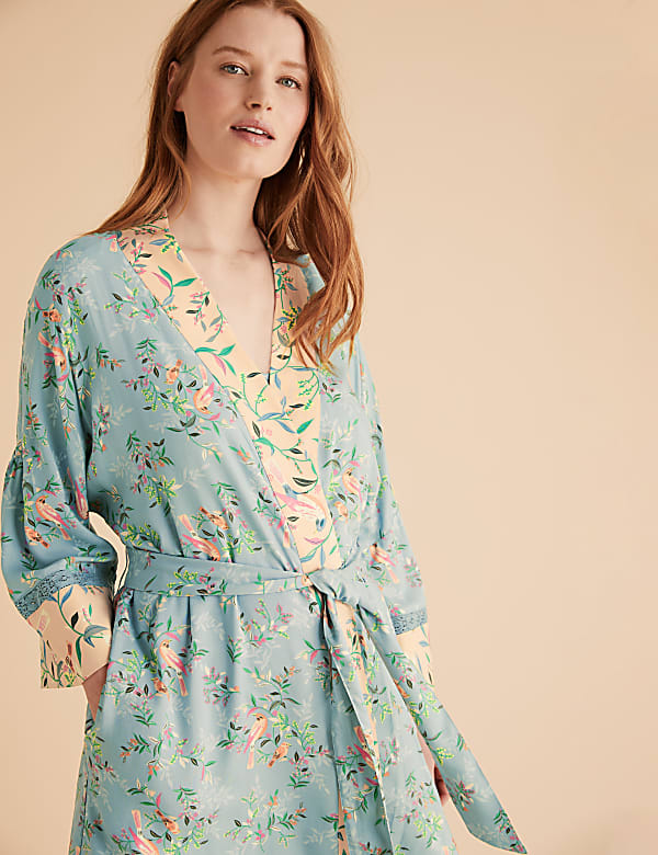 Floral Print Short Wrap