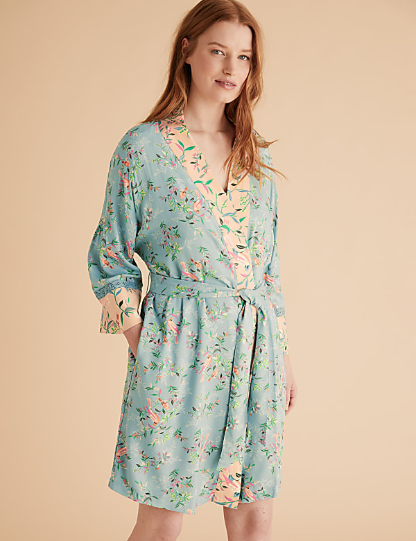 Floral Print Short Wrap