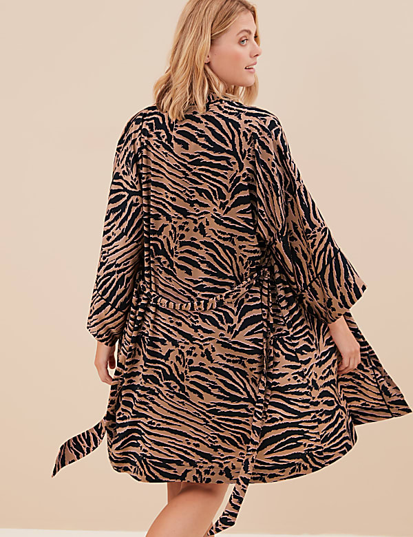 Dream Satin™ Zebra Short Dressing Gown