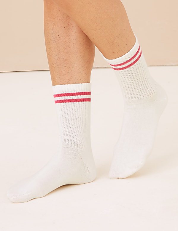 2pk Cotton Rich Striped Ankle High Socks