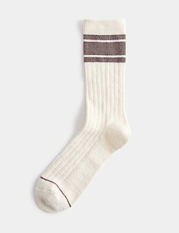 Cosy Striped Ankle High Socks - UA