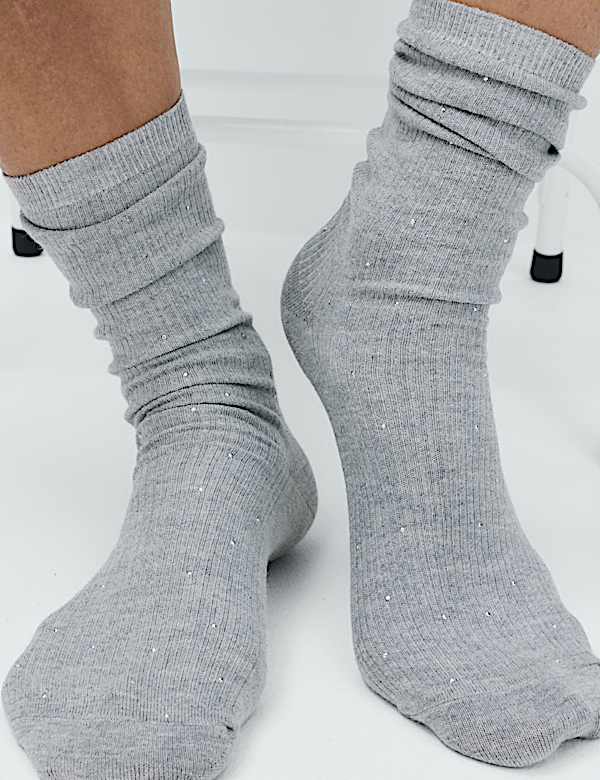 Cotton Blend Ribbed Embellished Crew Socks - RO