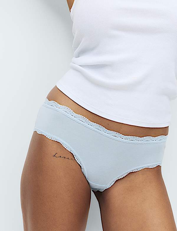 3pk Cotton Rich Hipster Knickers - FI