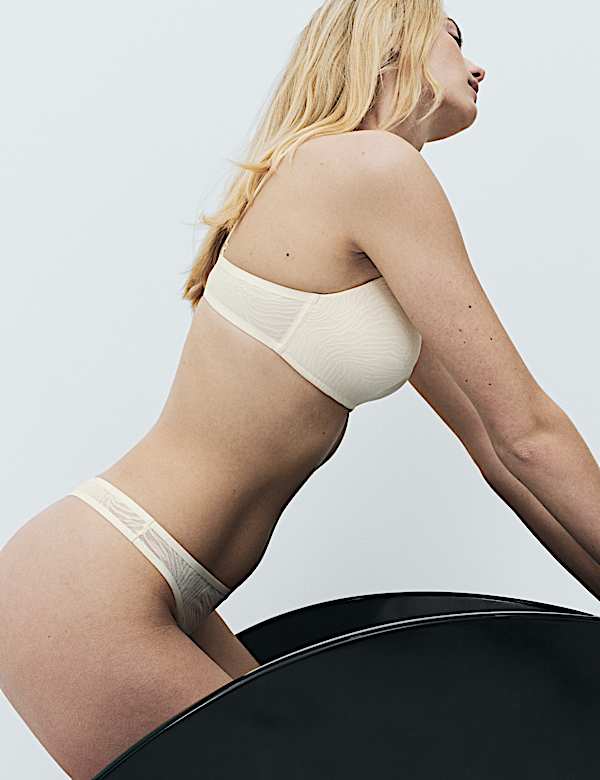 2 Pack Body Lace Thongs - BE