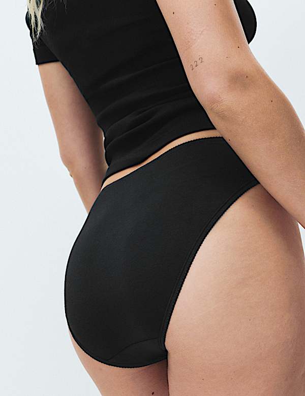 10 Pack Cotton Lycra&reg; High Leg Knickers - IT