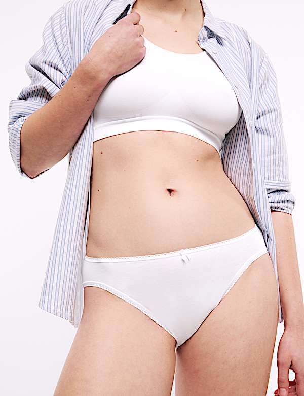 5pk Cotton Rich Lycra® High Leg Knickers