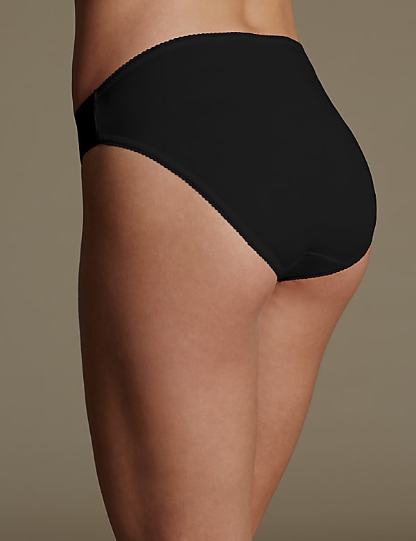 5 Pack Cotton Rich High Leg Knickers with New & Improved Fabric