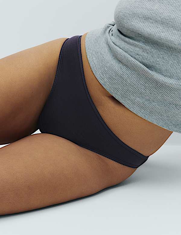 5 Pack Cotton Lycra&reg; Thongs - DK