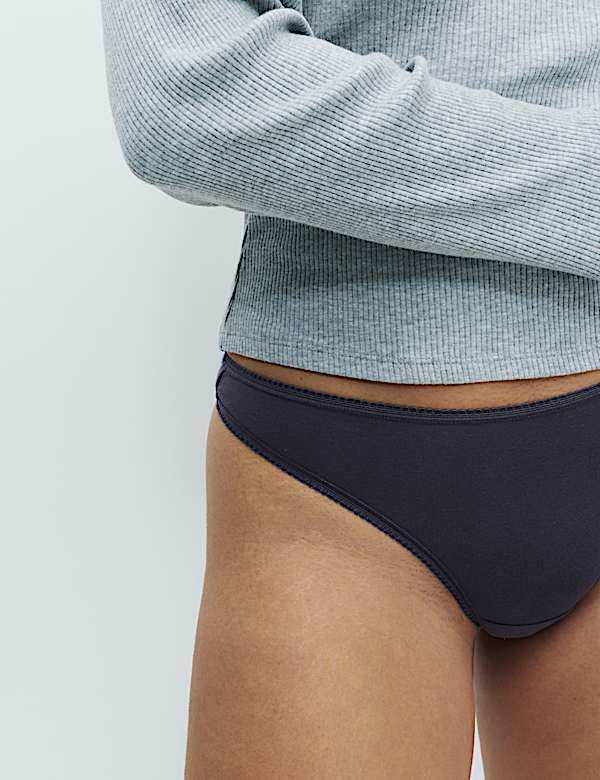 5 Pack Cotton Lycra&reg; Thongs - DK