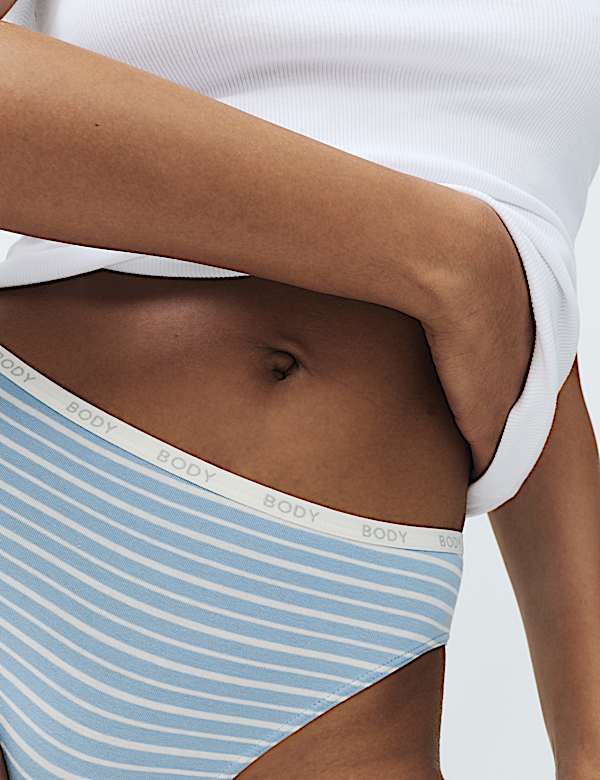 Lot de 4 culottes coupe &eacute;chancr&eacute;e en coton - FR