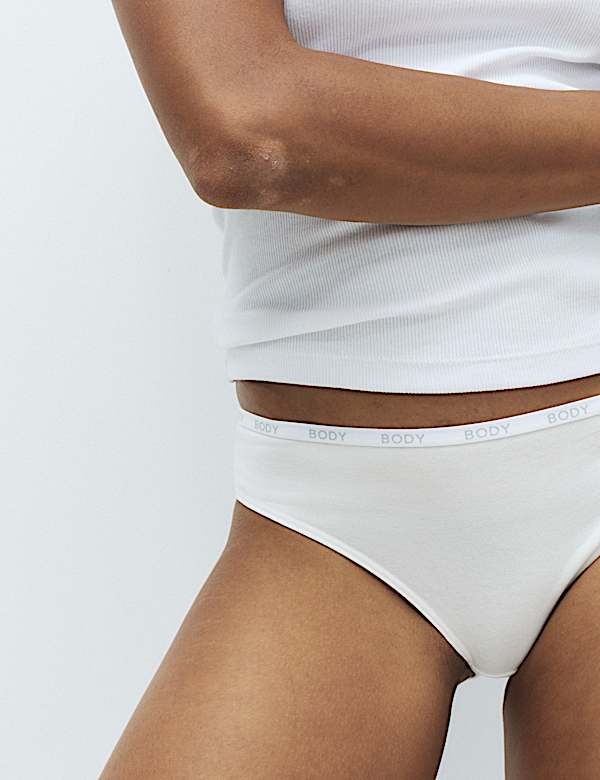 4pk Cotton Rich Bikini Knickers