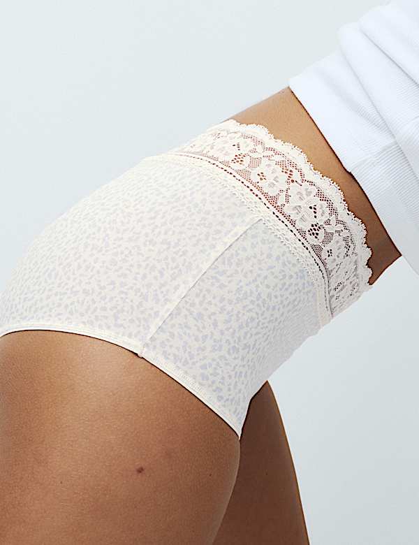 7 Pack Cotton Rich High Rise Knicker Shorts - NL