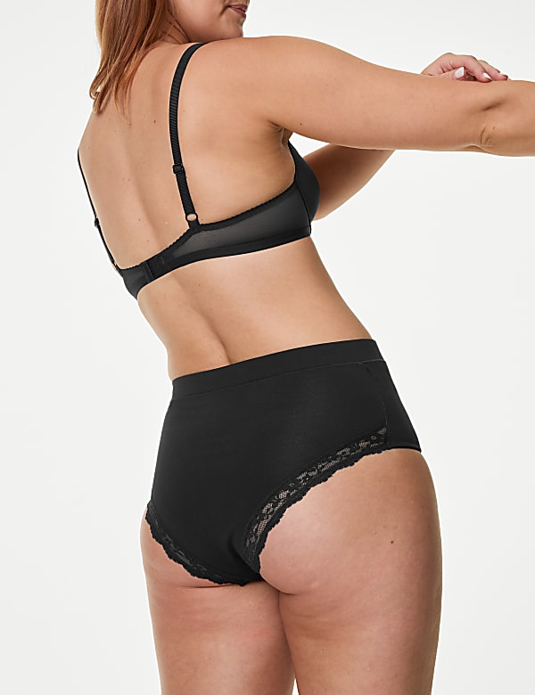 3pk Cotton Rich Lace Brazilian Stoma Knickers