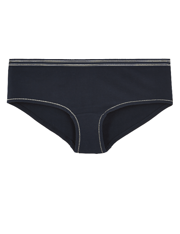 Sporty Waist Low Rise Shorts