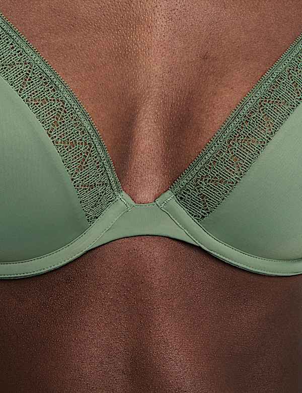 חזיית Boston מיקרופייבר עם מחשוף עמוק וברזלים בעיטור תחרה - IL