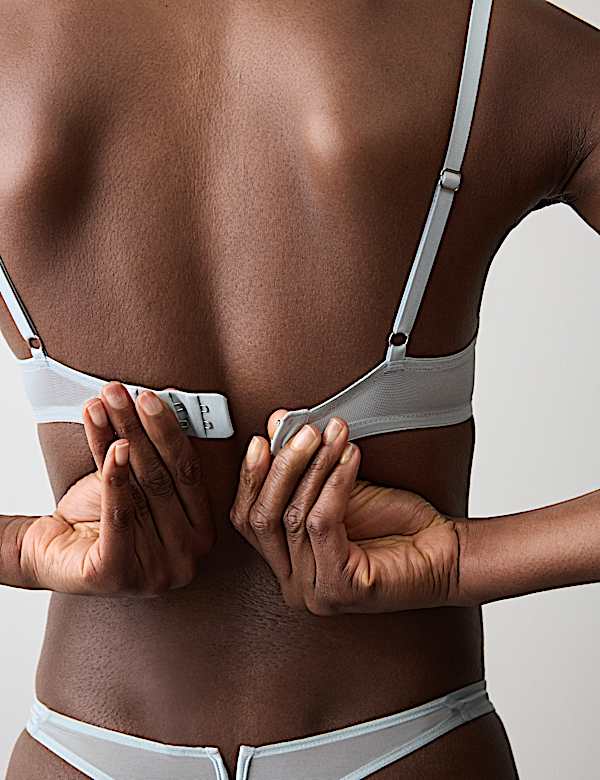 Florence Embroidery Wired Plunge Bra (A-E) - IT