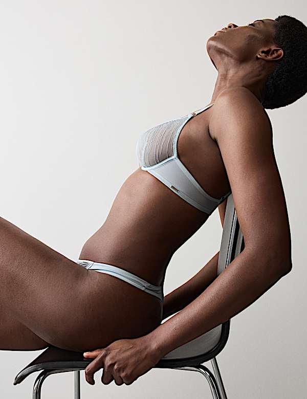 Florence Embroidery Wired Plunge Bra (A-E) - IT