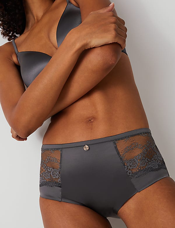 ContourWear No VPL Lace Trim High Rise Shorts