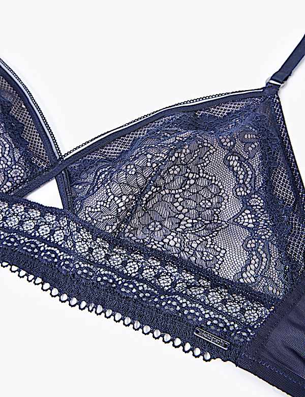 Mia Lace Non-Wired Plunge Bra