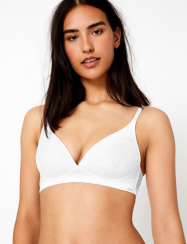 Swiss Designed Embroidered Plunge Bra A-E