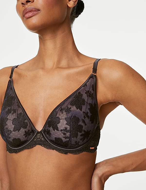 Cosmos Embroidery Wired Plunge Bra A-E