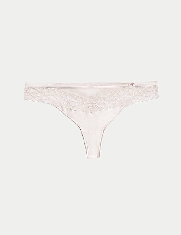 String en dentelle et soie - CH