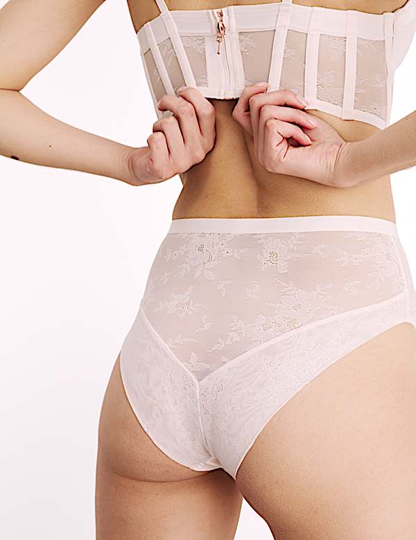 תחתוני ContourWear בגזרה גבוהה עם תחרה - IL