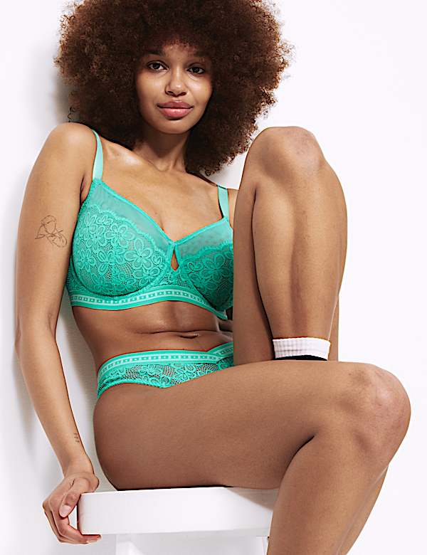 Cleo Lace Wired Minimiser Bra  - US