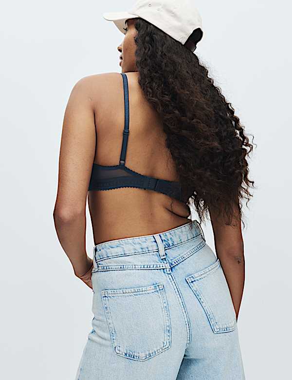 חזיית בלקונט Cleo עם ברזלים ותחרה עם פאייטים (מידות A-E) - IL