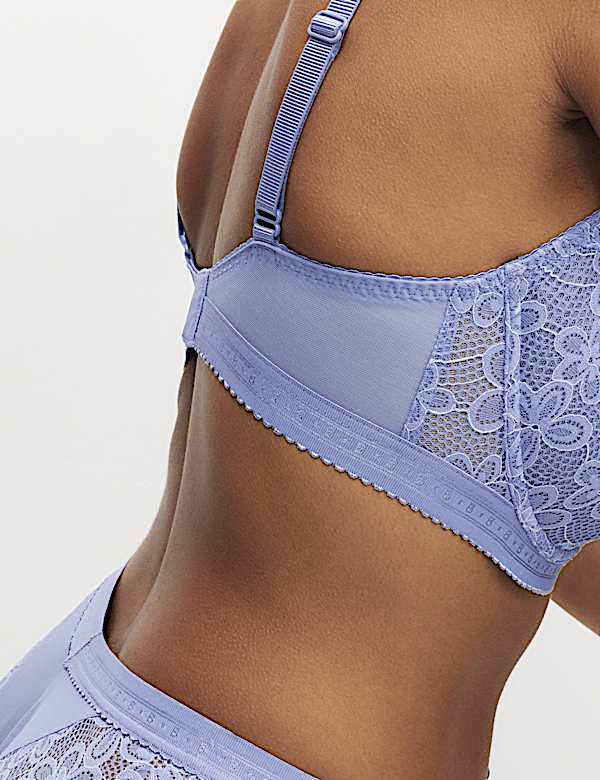 חזיית בלקונט Cleo עם ברזלים ותחרה (במידות F ומעלה) - IL