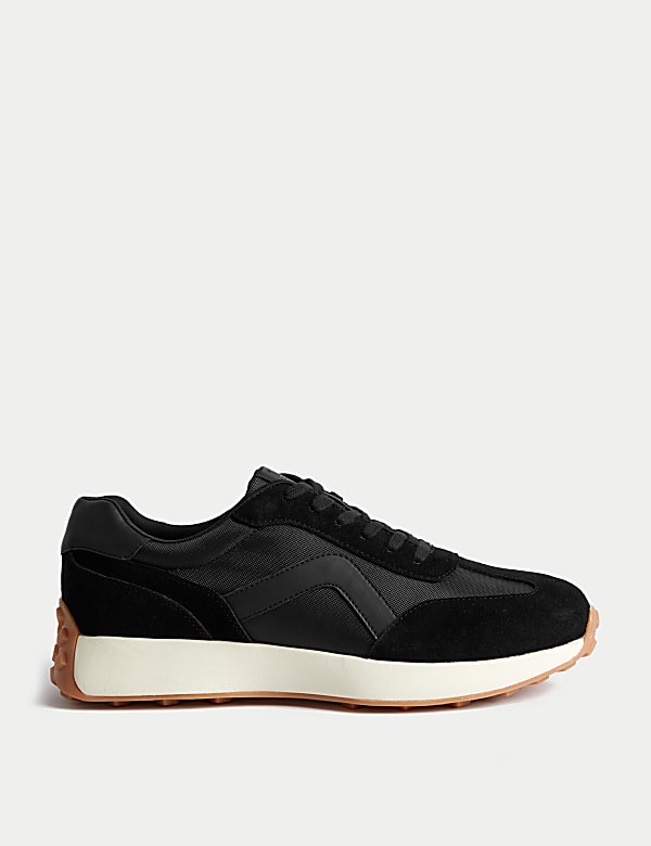 Stylish black trainers on sale