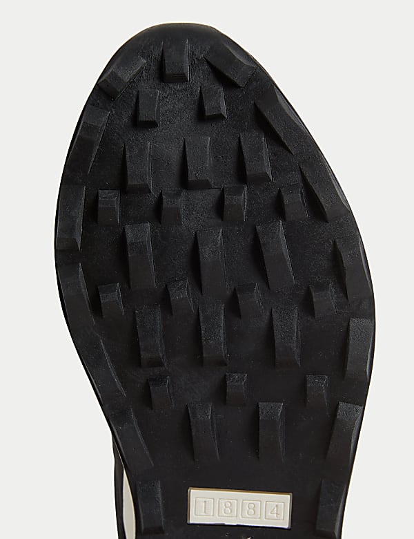 Lace Up Trainers - NL