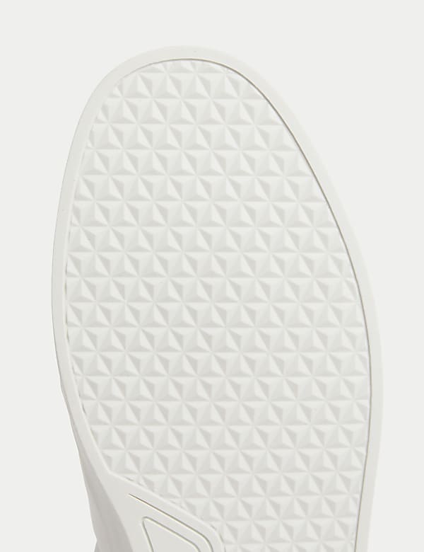 Lace Up Trainers - EE